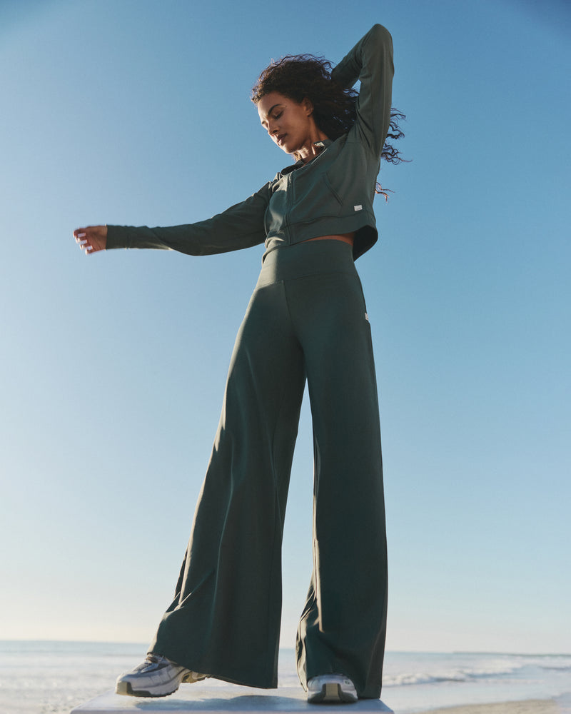 SP26_D1_LOOK023_W_AARON_FEAVER_OCEANSIDE_00219