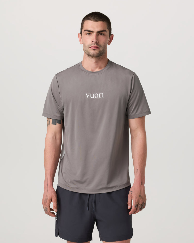 V1113-PCVP_FA25_M_ECOMM_TOPS_FRONT_1