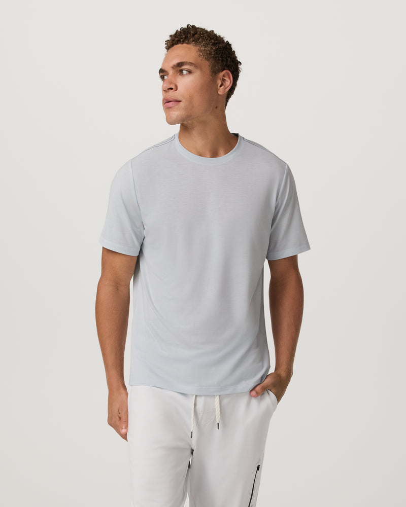 V195LMI_FA25_M_TOPS_FRONT_3