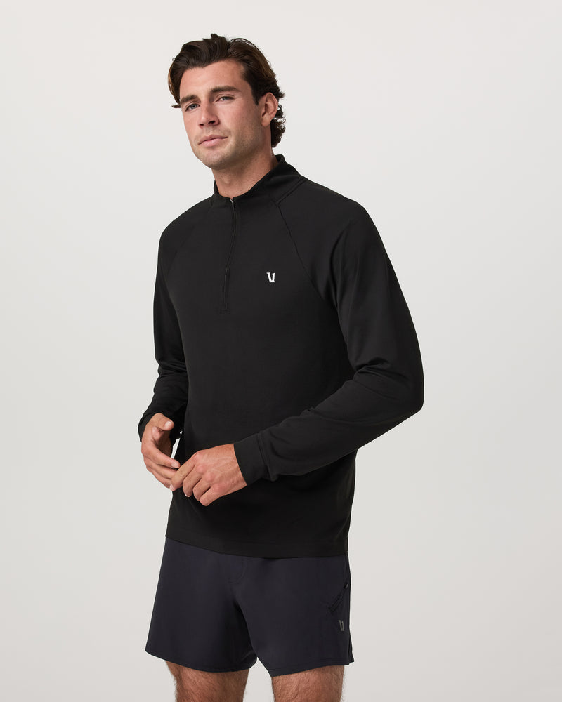 V2015BLK_FA25_M_ECOMM_LAYERS_FRONT_3