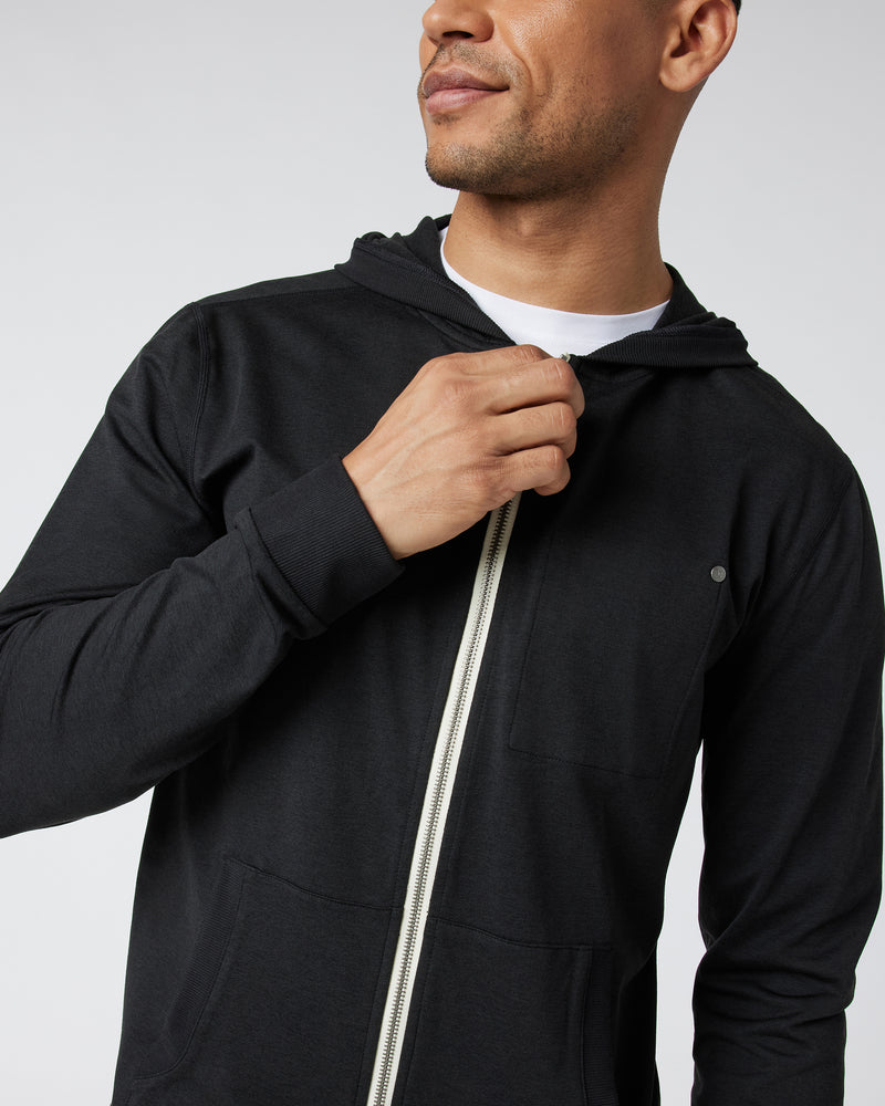 V243HBK_FA24_M_ECOMM_fleece_FRONT_3