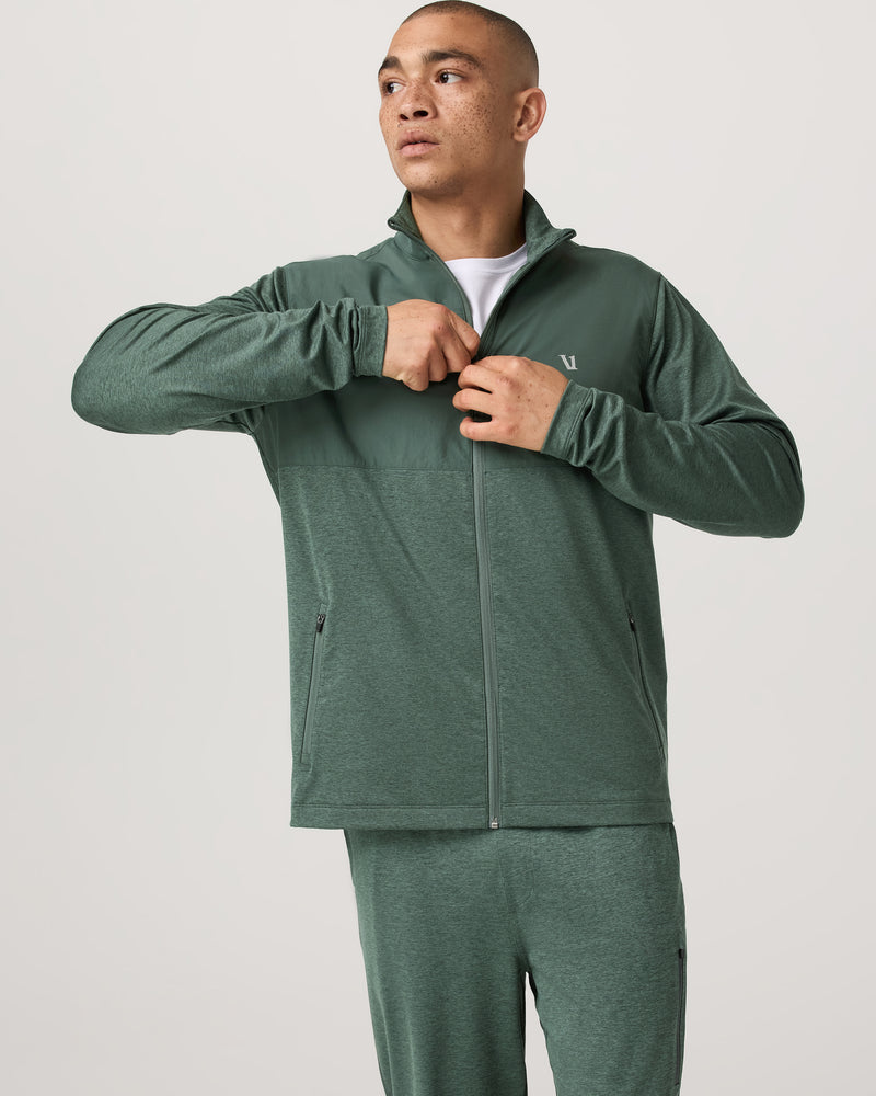 V265HGN_FA25_M_OUTERWEAR_DETAIL_9