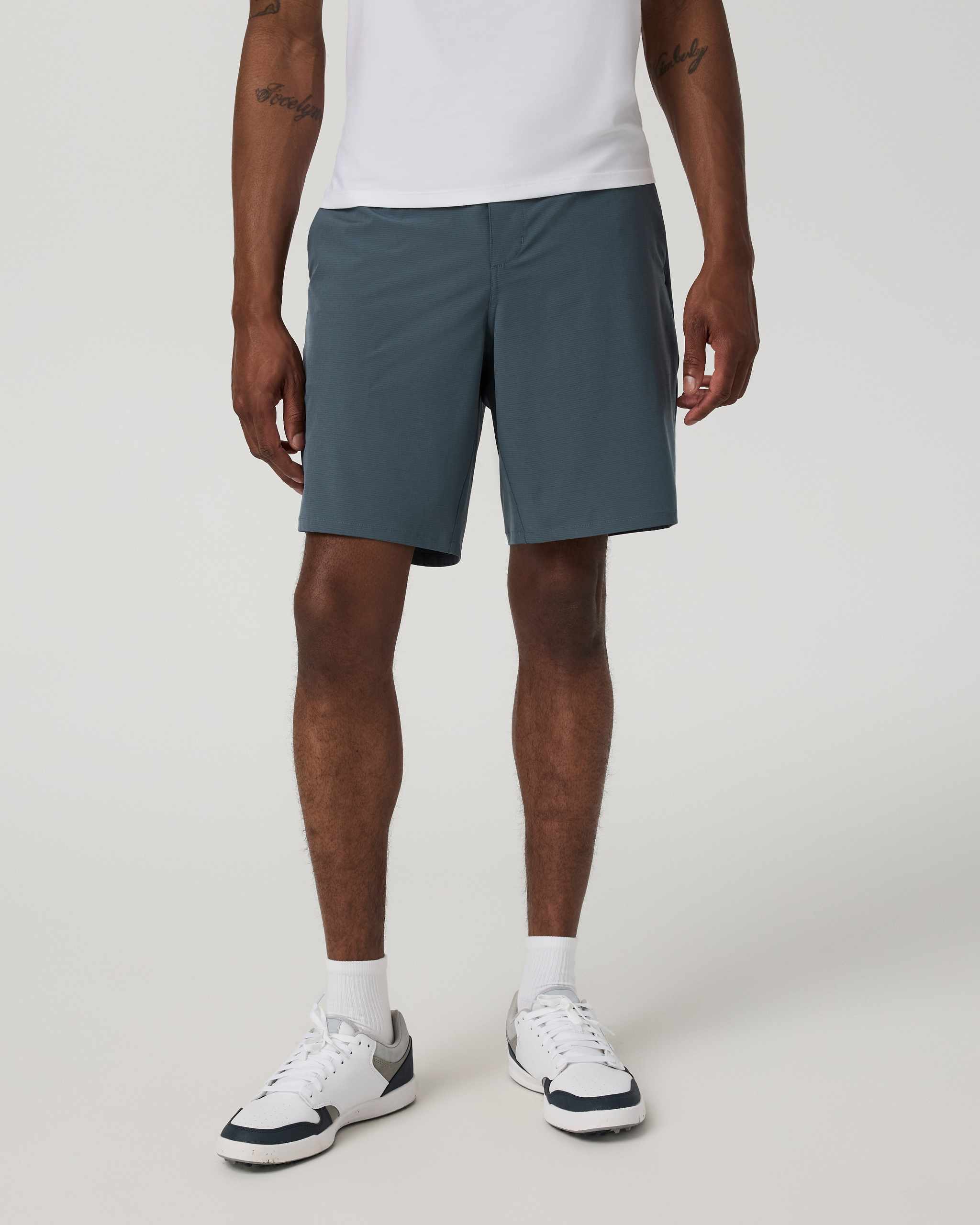 V3130EAU_SP26_M_BOTTOMS_FRONT_2