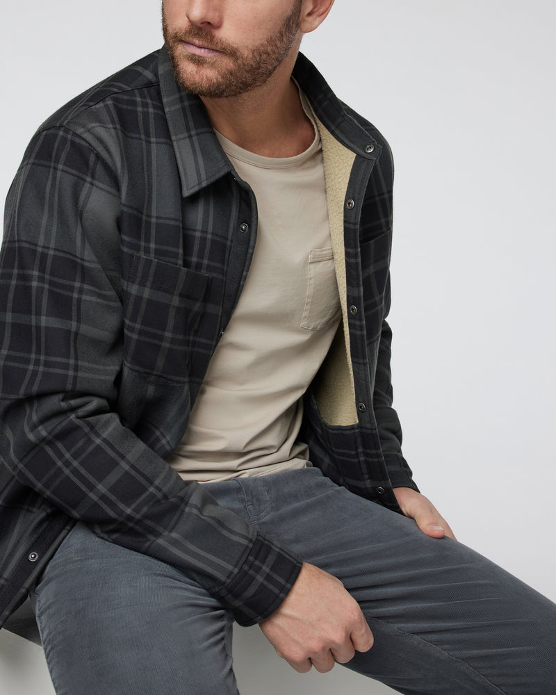 V567BLK_FA24_M_ECOMM_jackets_DETAIL_6