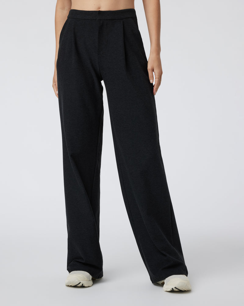 VW4089HBK_FA24_W_ECOMM_PANTS_FRONT_8