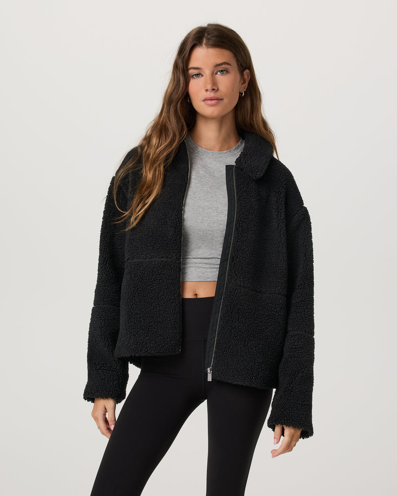 VW5034BLK_FA25_W_ECOMM_OUTERWEAR_FRONT_3