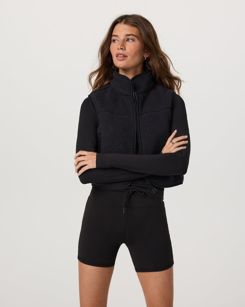 VW5070BLK_FA25_W_ECOMM_OUTERWEAR_FRONT_4